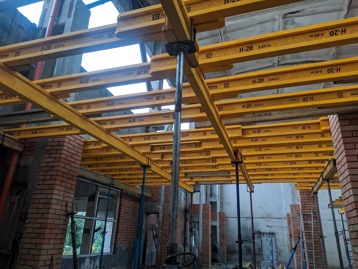 Двотаврова балка H20